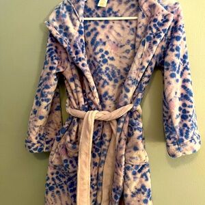 Cat & Jack Tie-dye Girls Hooded Plush Bathrobe